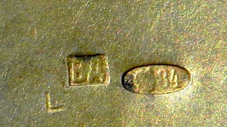 Imperial Russian Red  Cross Society  Badge marked ВД.jpg