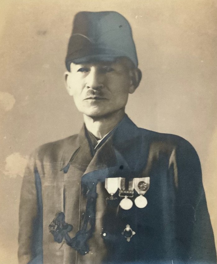 Imperial Soldiers' Relief  Association Badge Photo.jpg Imperial Soldiers' Relief  Association Badge Photo.jpg