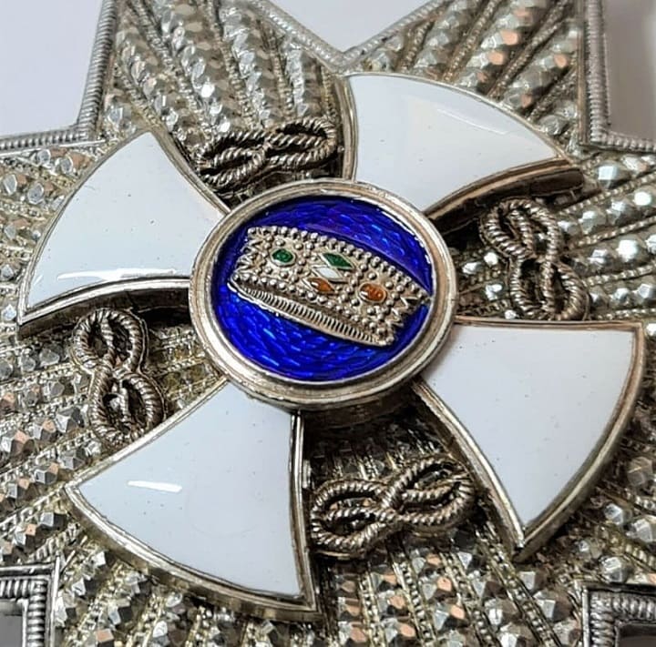 ITALY-ORDER-OF-CROWN-GRAND-OFFICER-MEDAL-BREAST-STAR-WOLFERS-BRUSSELLS.jpg