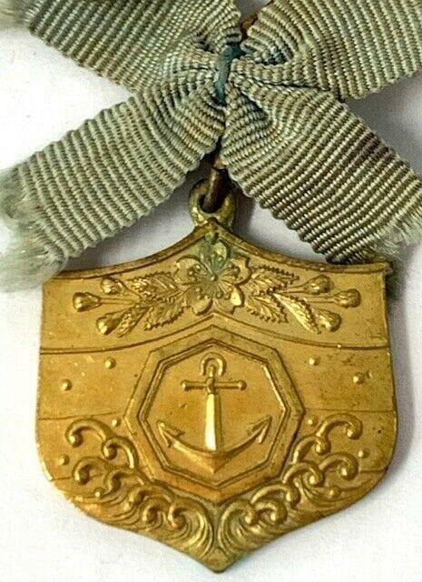 Japan Seafarers Relief Association Male Version of Regular   Member Badge.jpg