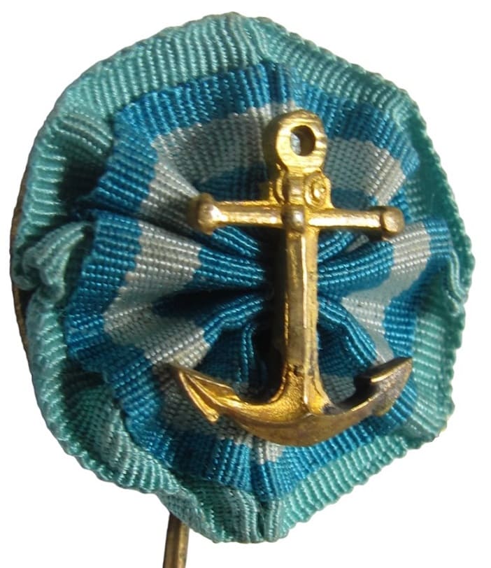 Japan Seafarers  Relief Association Male Version of Regular Member Badge.jpg