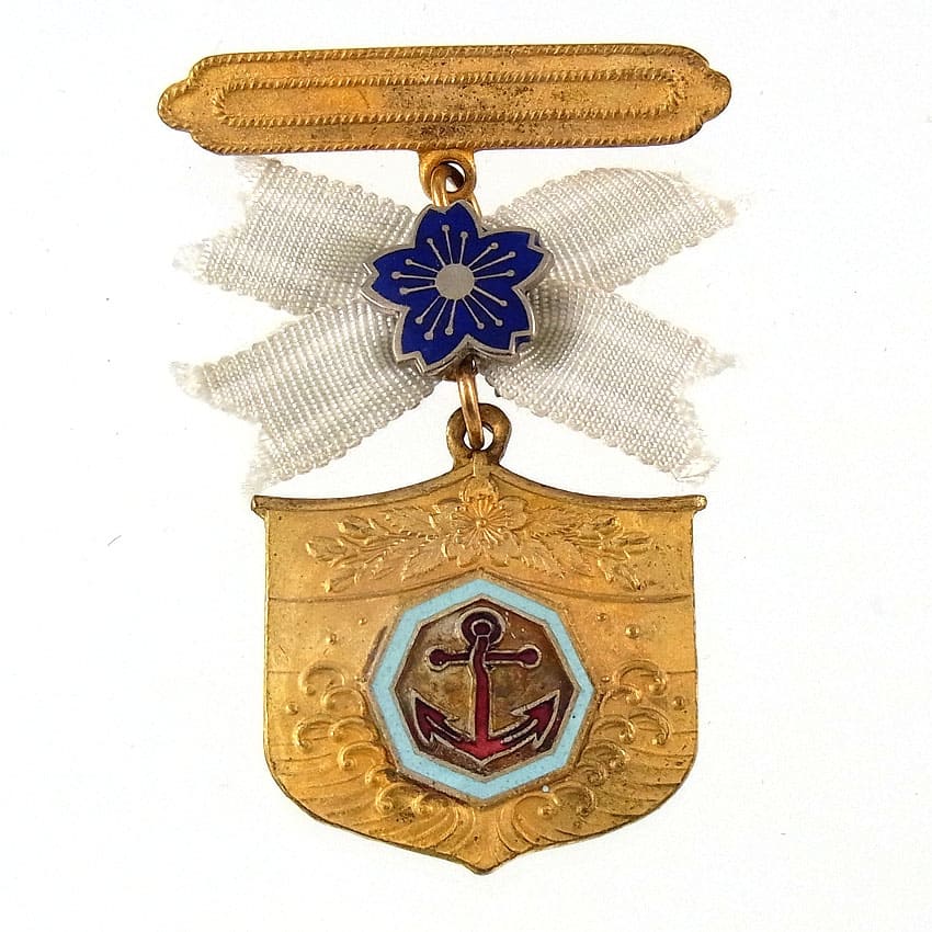 Japan Seafarers Relief Association Male Version of   Special Lifetime Member Badge.jpg