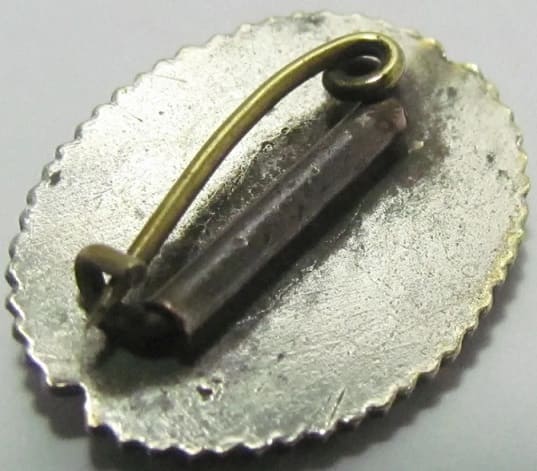 Japanese Army  Maneuvers Badge.jpg