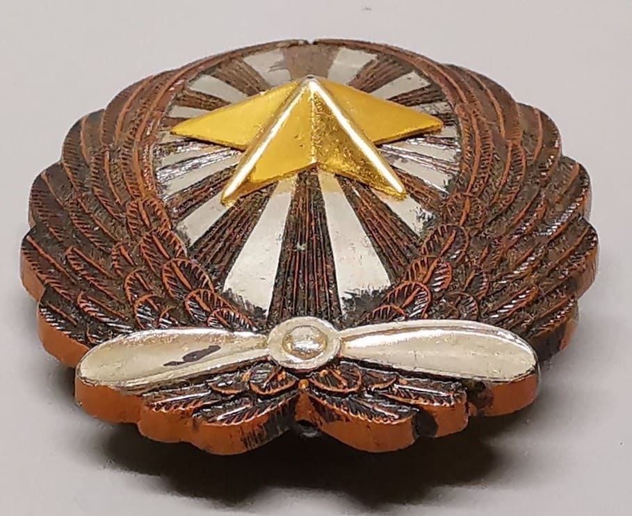 Japanese Army Pilot Badge  made by Nakano Shoten.jpg