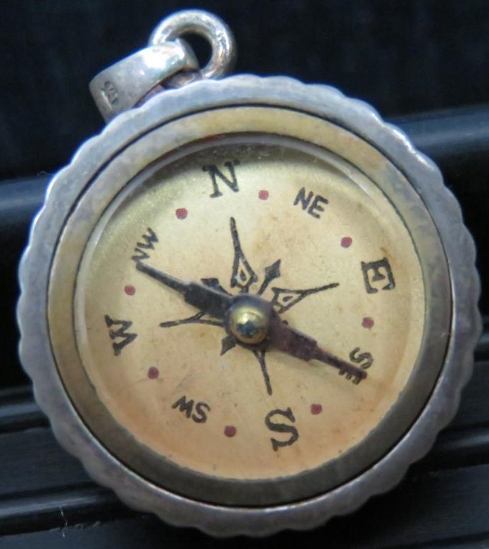 Japanese Compass with Army Star made by Mikimoto  workshop.jpg