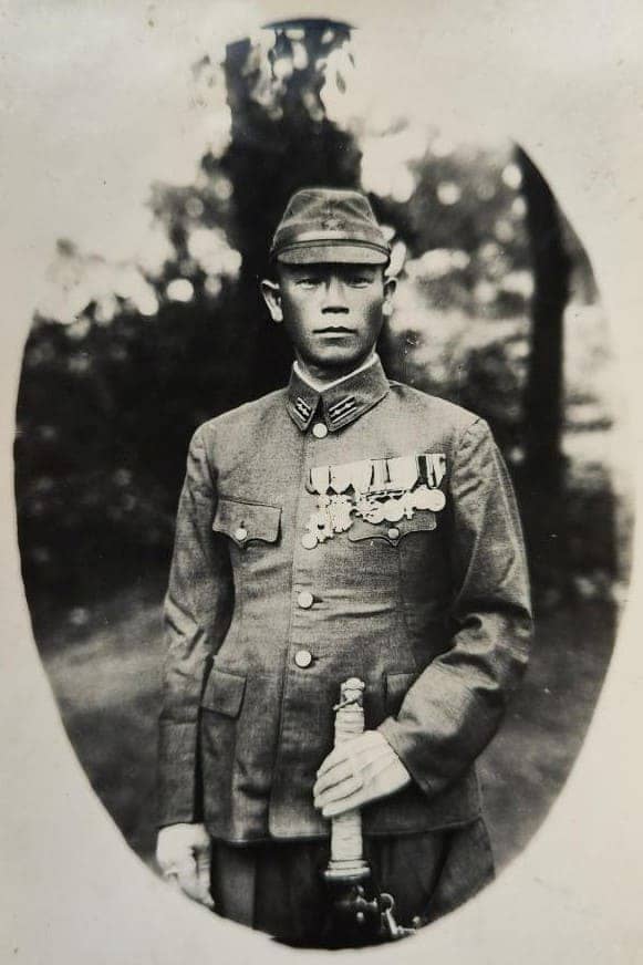 Japanese  Lieutenant.jpg