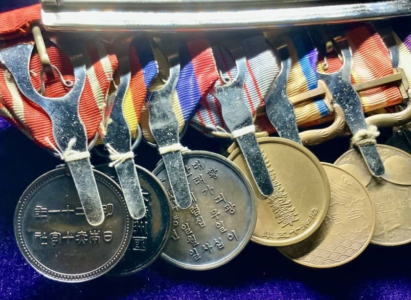 Japanese medal bar with 1907 Korean Crown Prince Wedding commemorative  medal.jpg