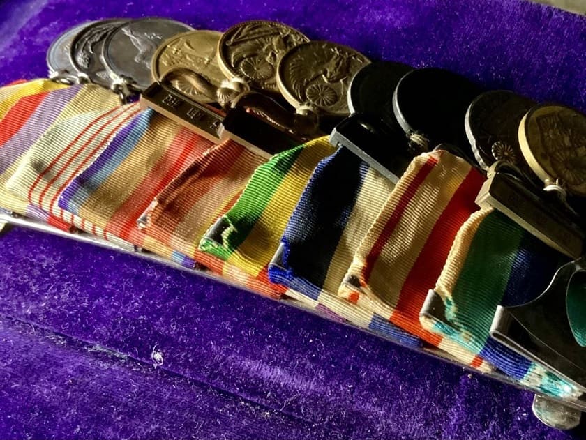 Japanese medal bar with 1907  Korean Crown Prince  Wedding commemorative medal.jpg