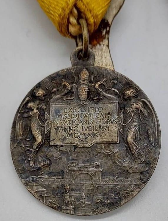 Japanese medal bar with 1925 Vatican Mission Exposition  Medal in Silver.jpg