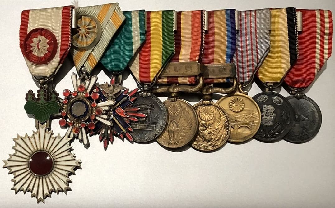Japanese Medal Bar with 5th class Golden Kite ordre.jpg