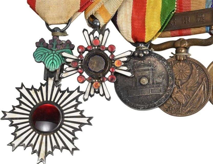 Japanese  medal bar with 6th class Rising Sun order.jpg