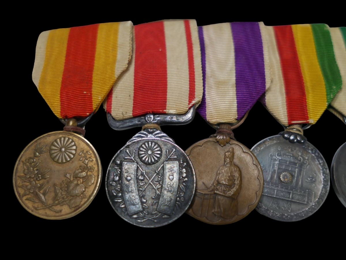 Japanese Medal Bar with Korea  Annexation  Medal.jpg