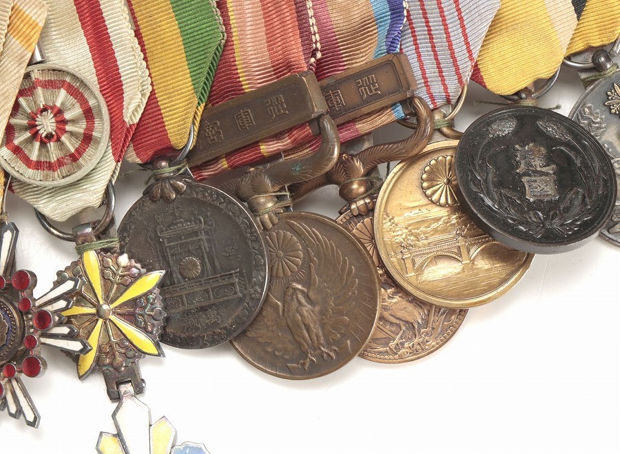 Japanese Medal bar with Manchukou  Census Medal.jpg
