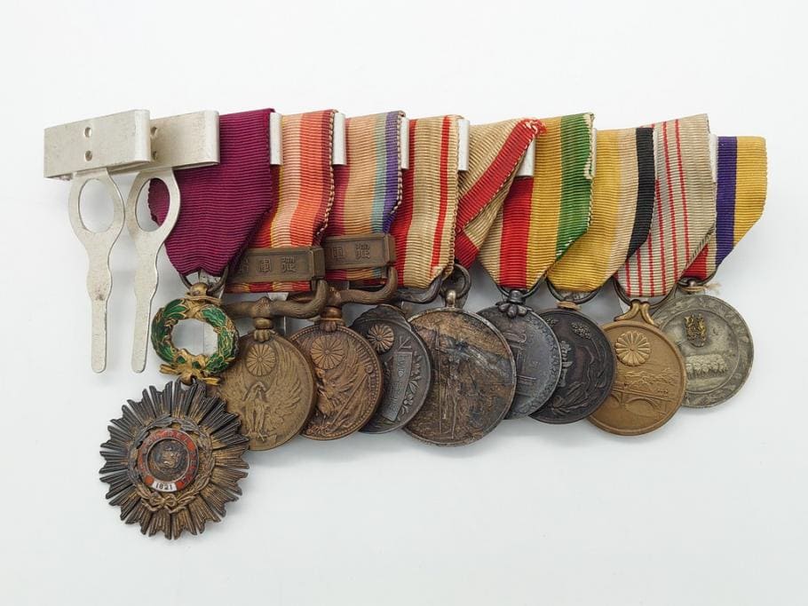Japanese  Medal Bar with Peruvian Order and Medal.jpg Japanese  Medal Bar with Peruvian Order and Medal.jpg
