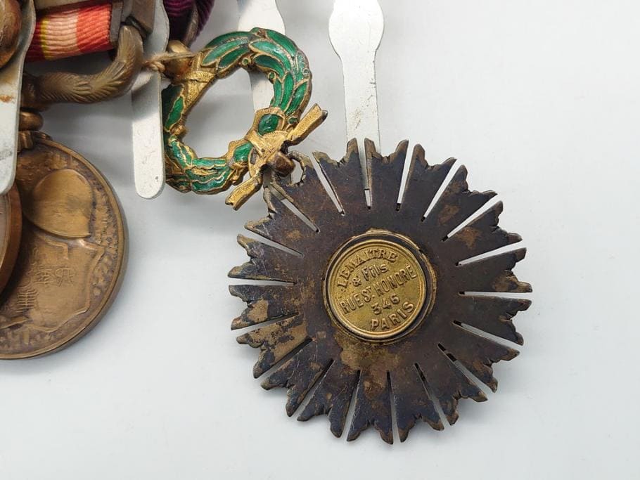 Japanese Medal Bar with  Peruvian Order and Medal.jpg Japanese Medal Bar with  Peruvian Order and Medal.jpg
