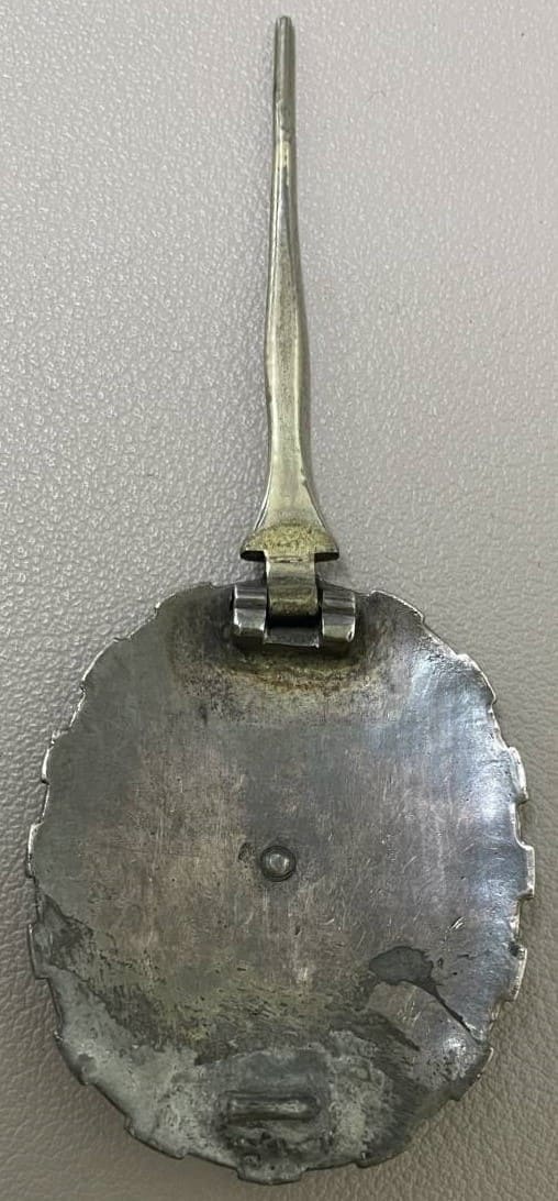 Japanese Naval Academy  Graduation  Badge with Slotted Rays (2).jpg Japanese Naval Academy  Graduation  Badge with Slotted Rays (2).jpg