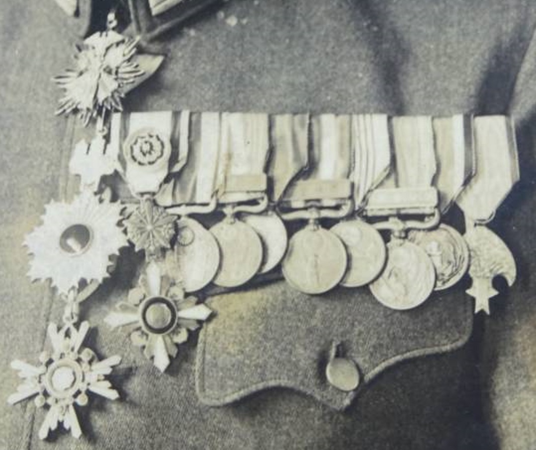 Japanese Officer with Pillars of the State breast star ..jpg