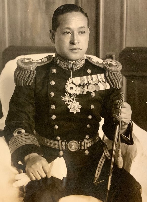 Japanese Officer   with Republican China Awards.jpg