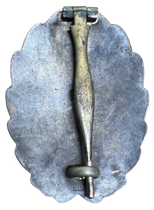 Japanese Officer's Pilot Badge  Silver.jpg