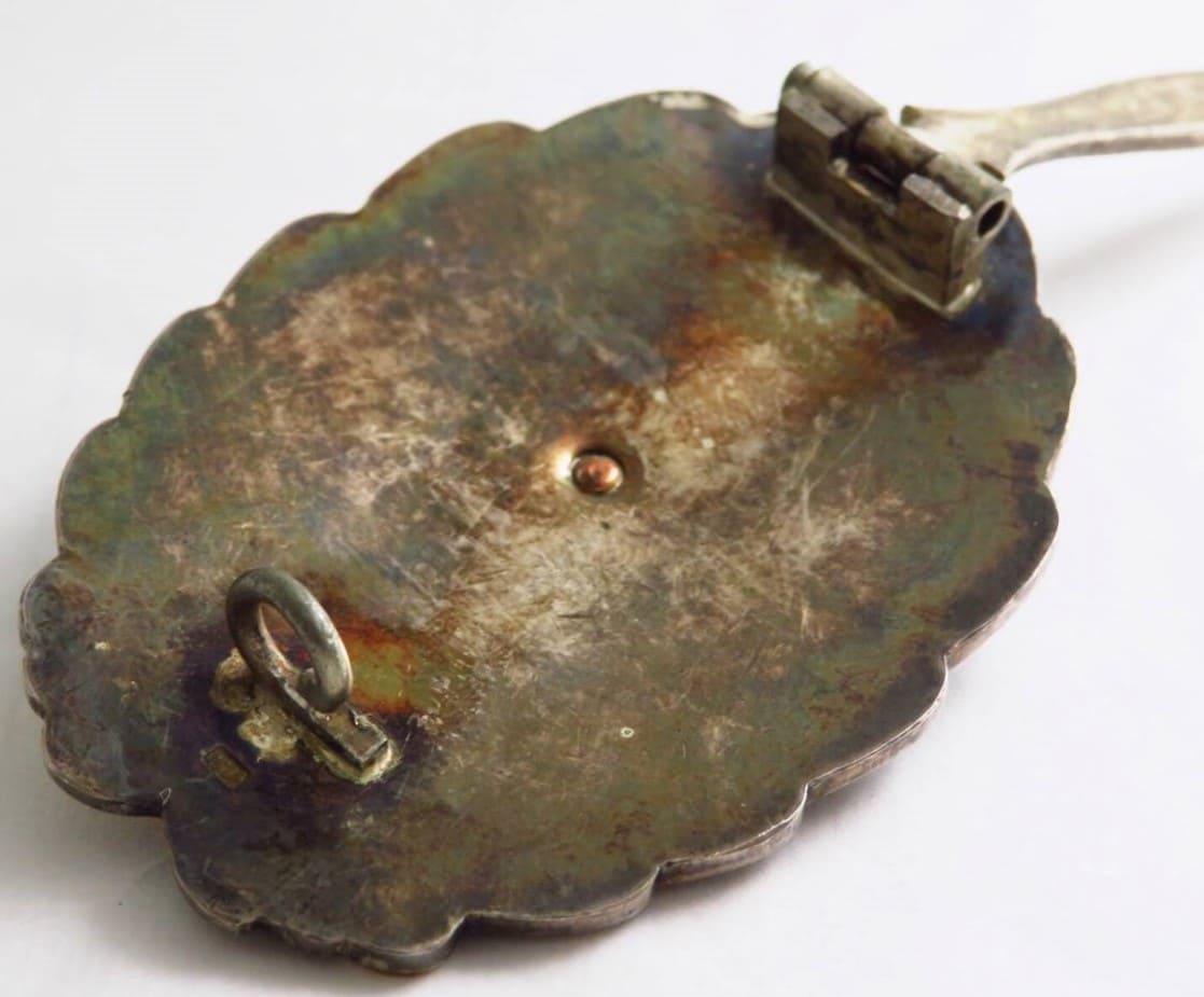 Japanese  Pilot Badge in Silver.jpg