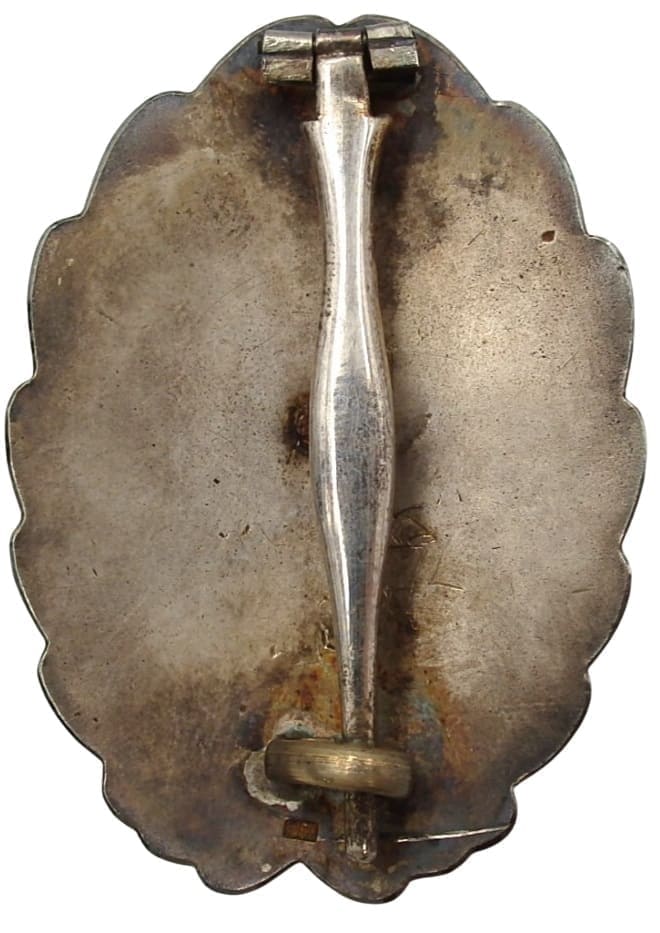 Japanese Pilot Badge 将校用操縦徽章.jpg