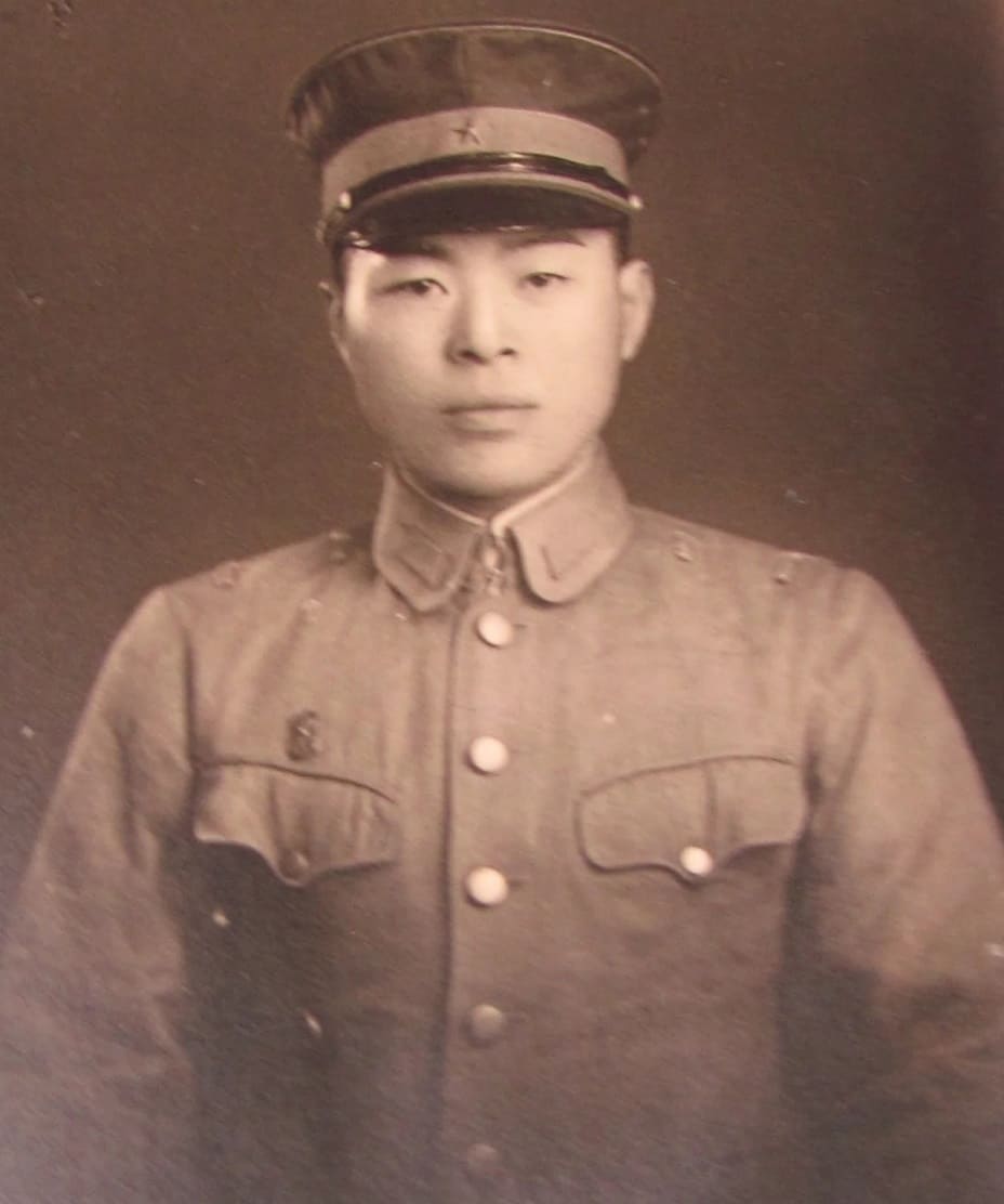 Japanese reservist  badge photo.jpg