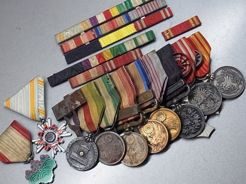 Japanese Ribbon Bar with Honour Medals.jpg