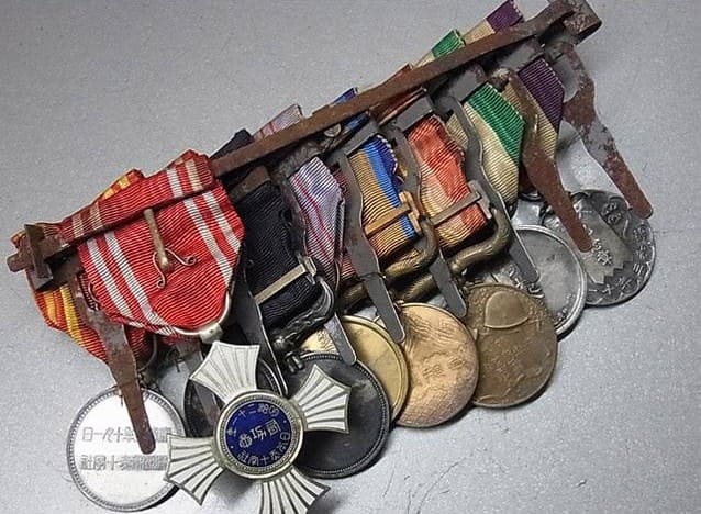 Japanese  Ribbon Bar with Honour Medals.jpg