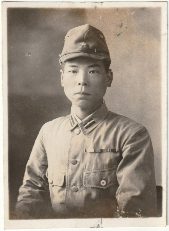 Japanese Soldier with medal ribbon bar.jpg