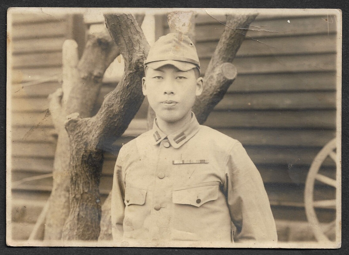 Japanese  Soldier with medal ribbon bar.jpg