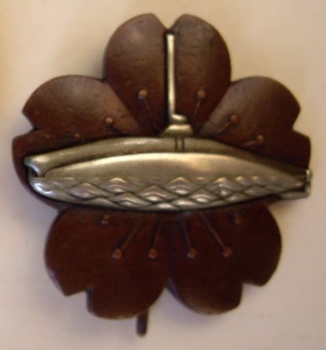 Japanese Submariner Badge.jpg Japanese Submariner Badge.jpg
