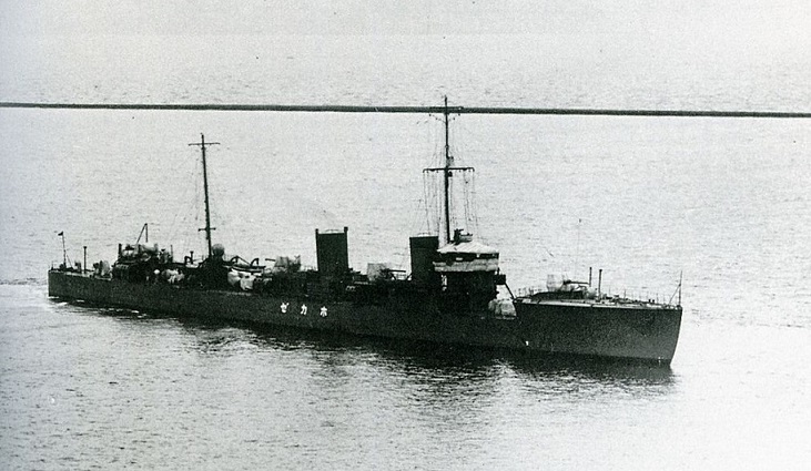 Japanese_destroyer_Hokaze_circa_1921.jpg