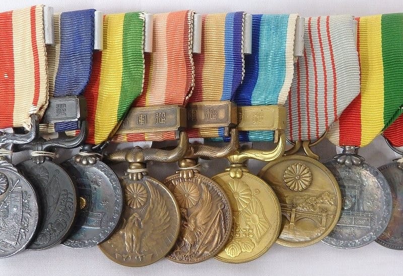 Japanese_general's medal bar.jpg