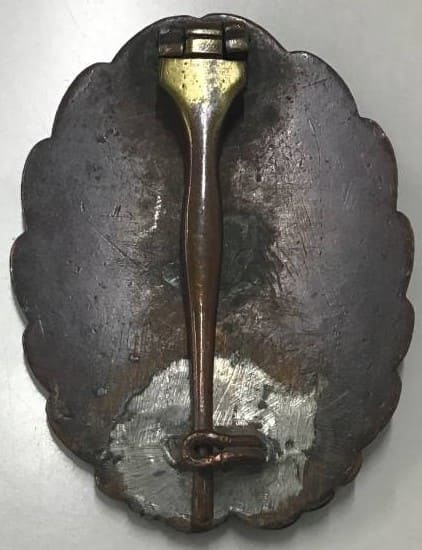 Japanese_Pilot Badge.jpg