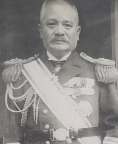 左近司政三 海軍中将..jpg