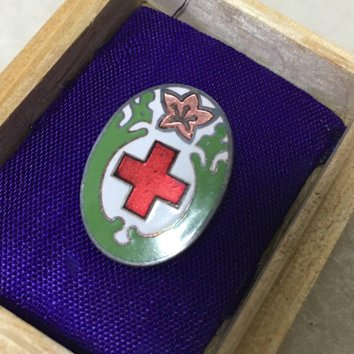 日本赤十字社 看護婦同方会　会員章.jpg