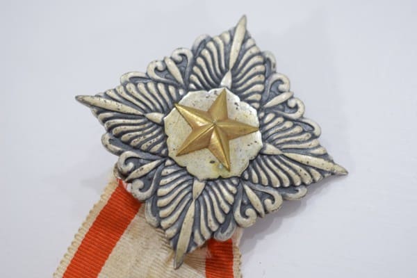 一般鍛錬馬競走 師團長賞章.jpg