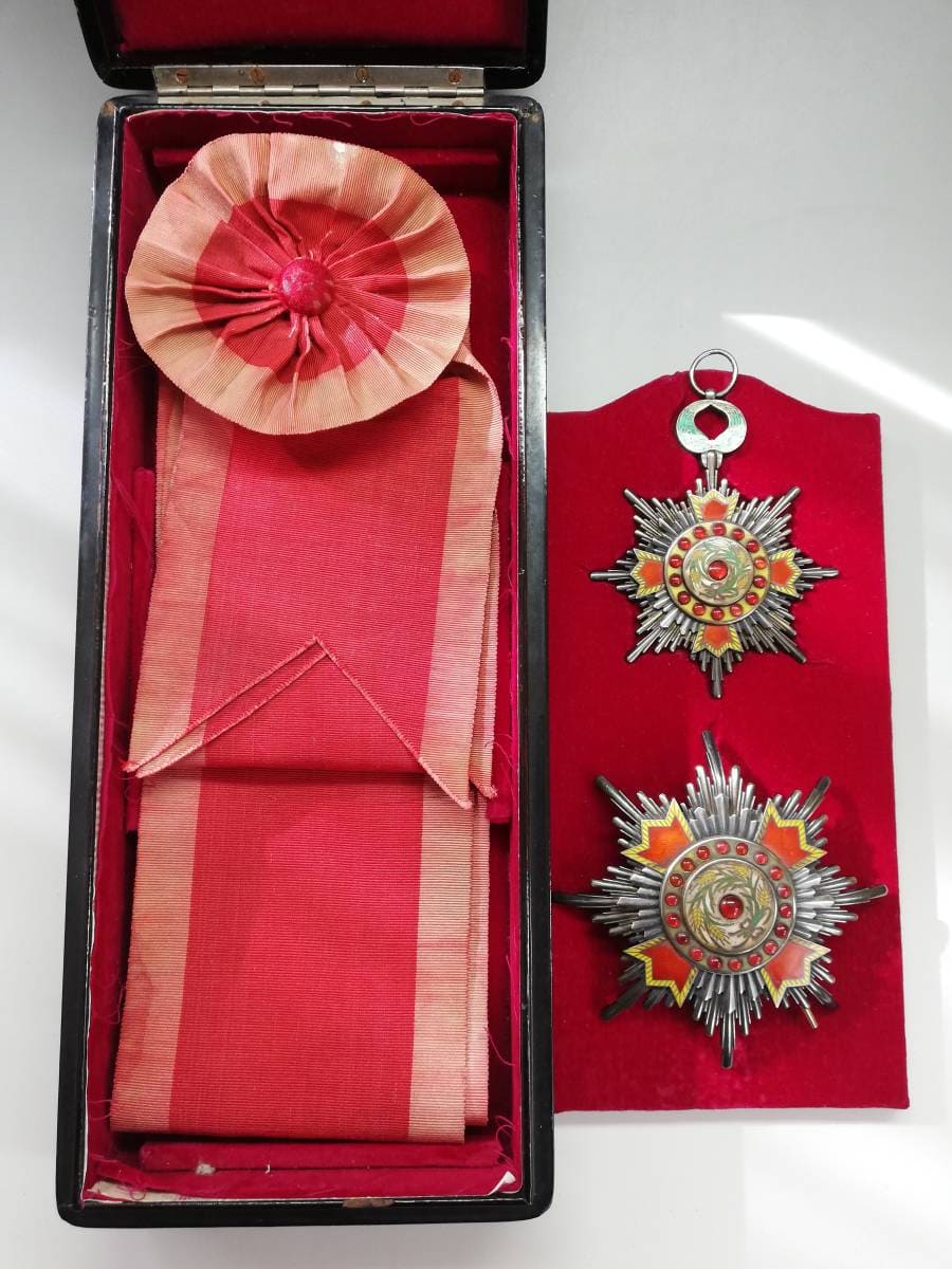 一等寳光嘉禾勲章.jpg 一等寳光嘉禾勲章.jpg
