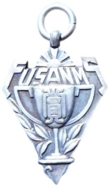 釜山中学校校友会賞章.jpg