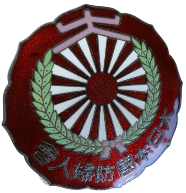 大日本國防婦人會役員章.jpg