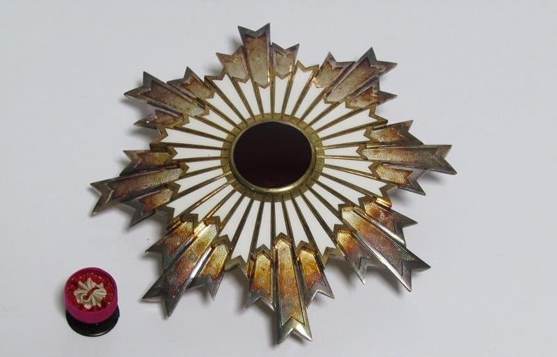 勲二等旭日重光章 ..jpg