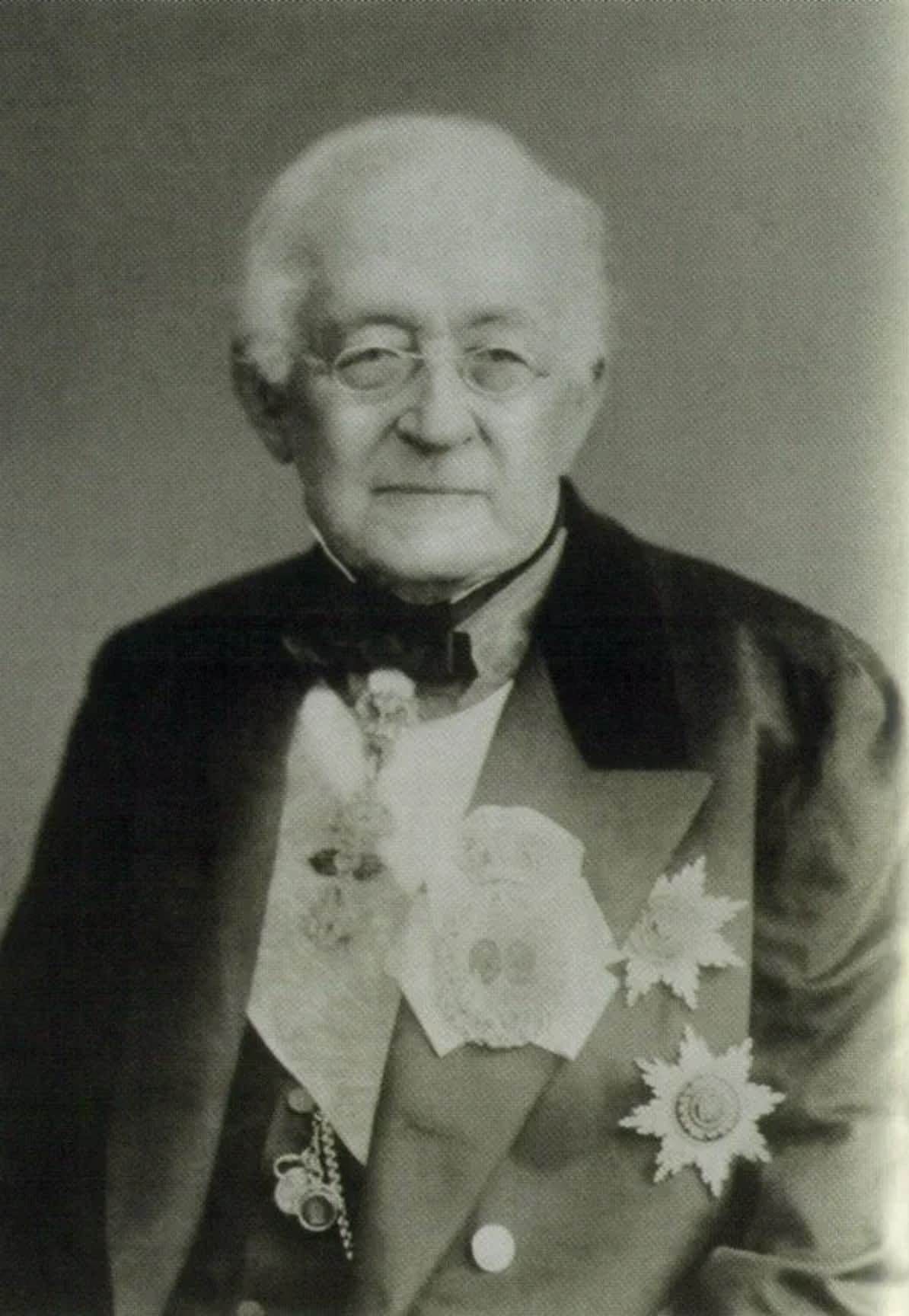 Канцлер  Александр Михайлович Горчаков.jpg