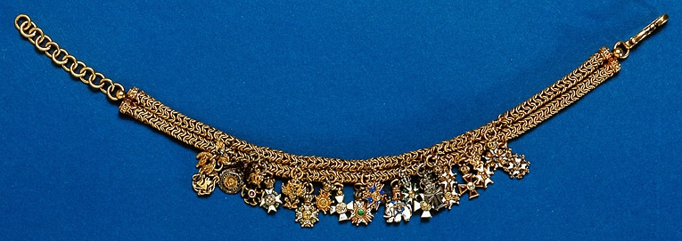 Karl XV's Chain of Miniatures  with Order of St. Andrew the First Called.jpg