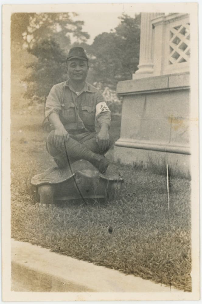 Kempeitai Troop Turtle Statue Singapore c.1942.jpeg