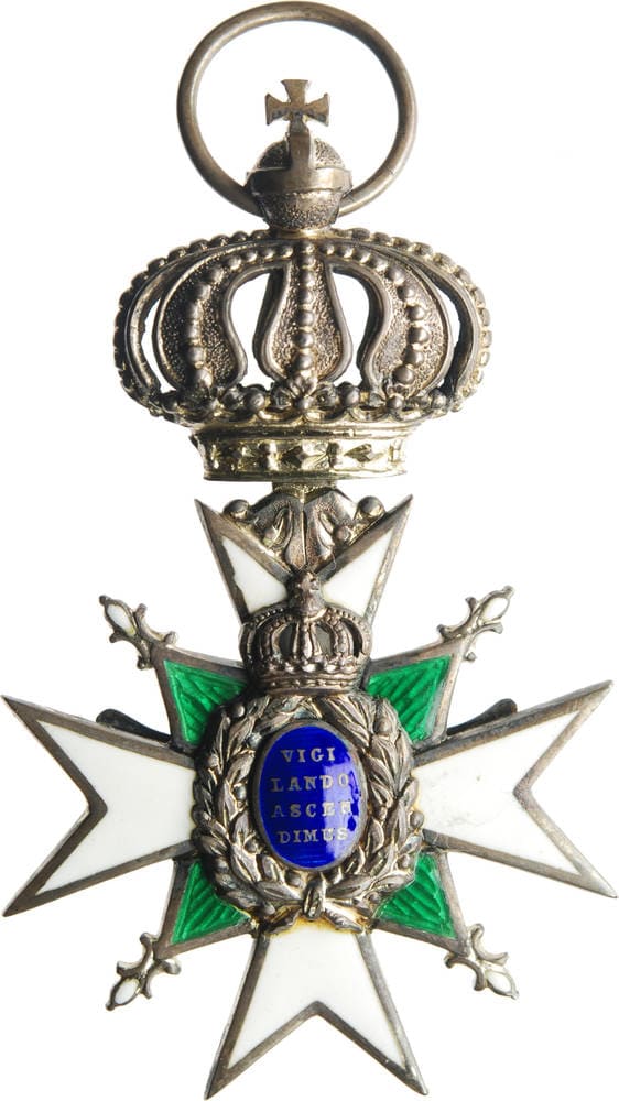 Knight's  Cross.jpg