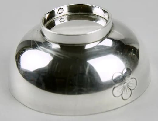 Korean Fine-Silver Sake Cup-Present.jpg