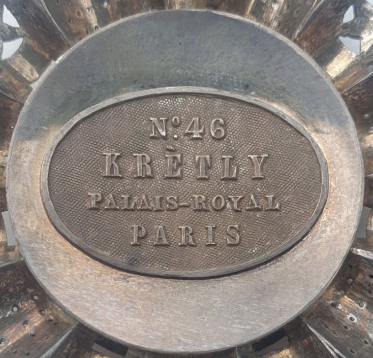 Kretly Paris.jpg