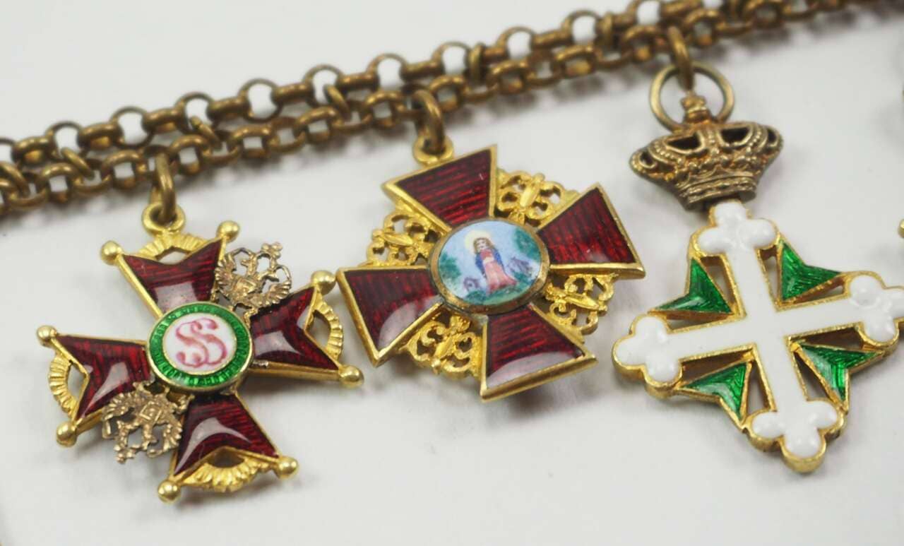 Large  miniature chain of the  consular official and diplomat Paul Goetsch.jpg