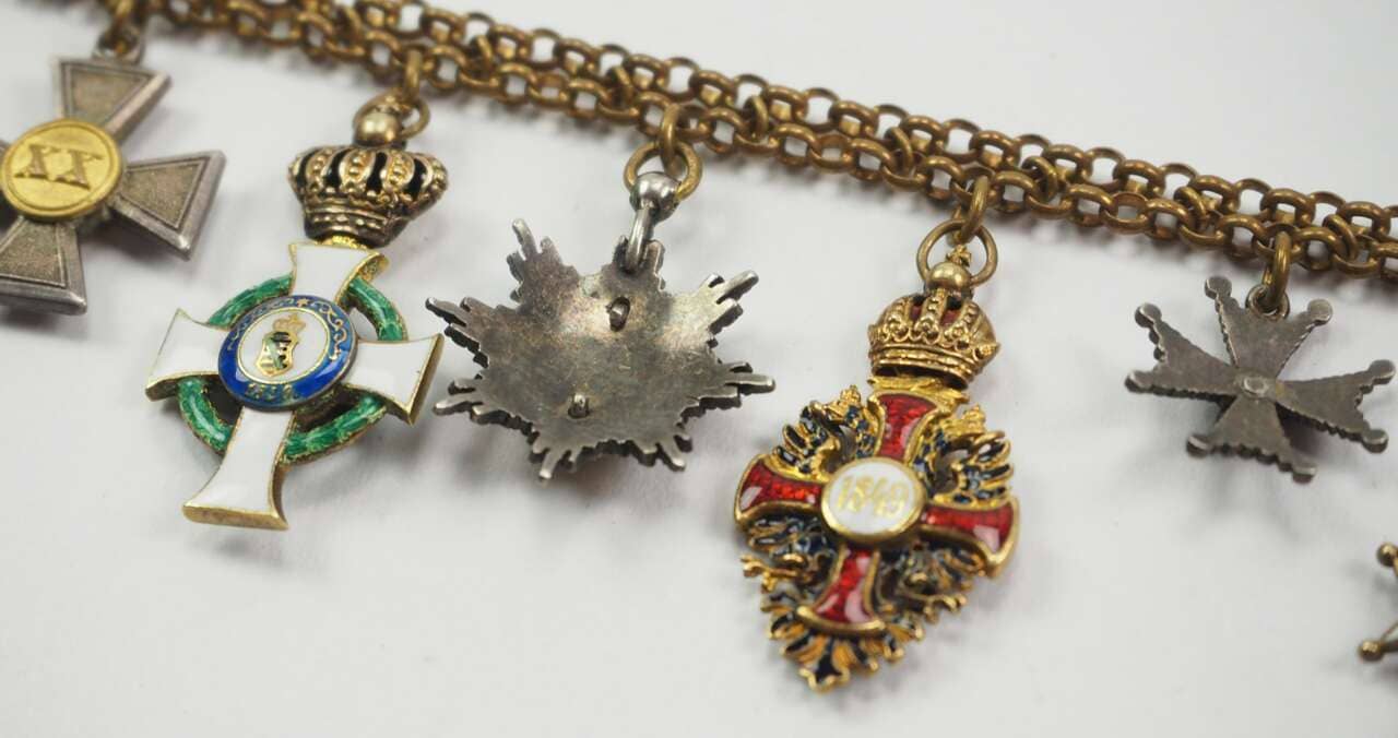 Large miniature chain of the consular official and diplomat Paul  Goetsch.jpg