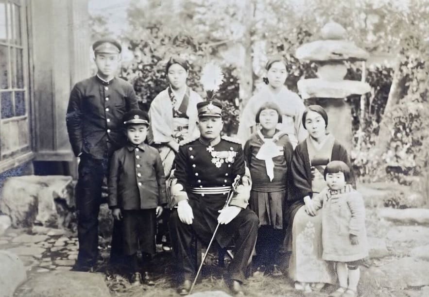 Lieutenant  General Kiyoshi Furuya with his Family.jpg